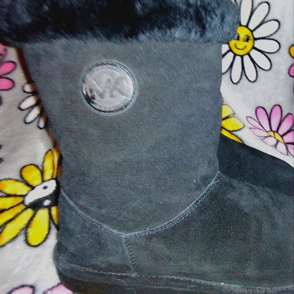 Michael Kors black ankle boots - Picture 7 of 8